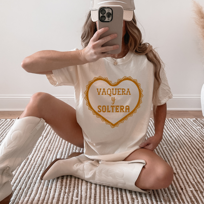 Vaquera y Soltera Tee| Anti-Valentine's| Valentine's T-Shirt (Copy)